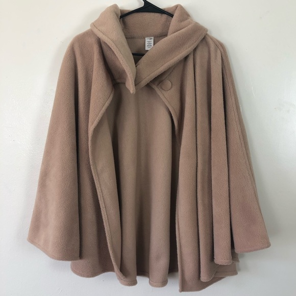 East 5th Jackets & Blazers - East 5th Fluffy Teddy Poncho Jacket